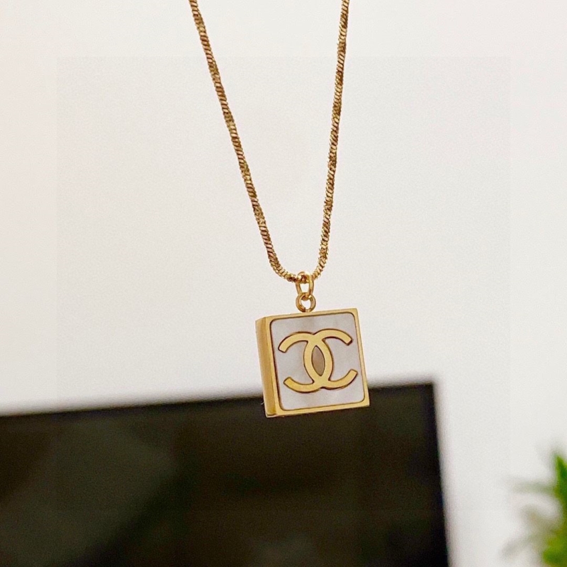 Ch**el necklaces